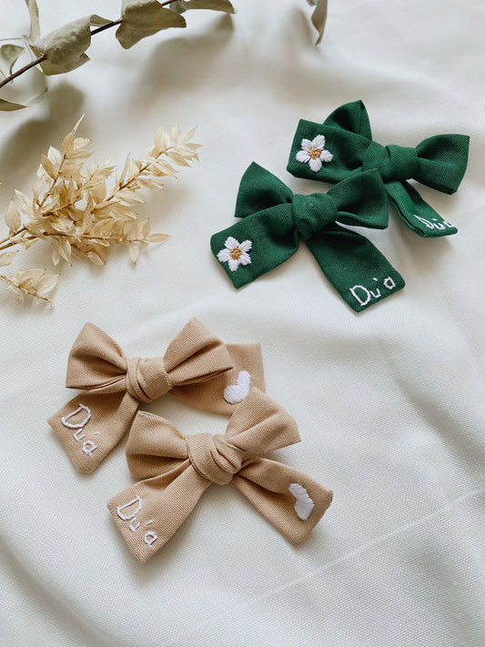 Monogrammed Pigtail Bow Set