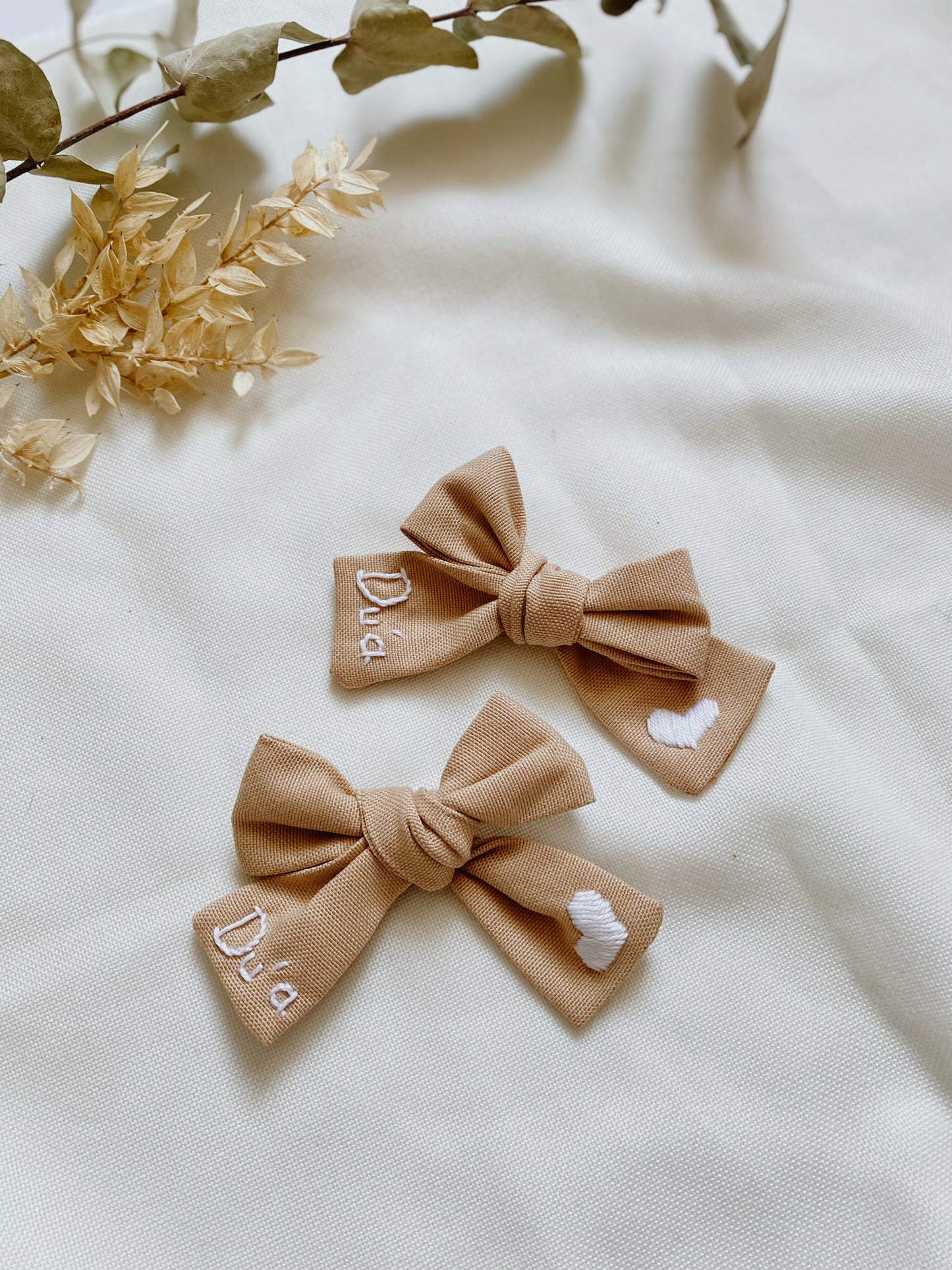 Monogrammed Pigtail Bow Set